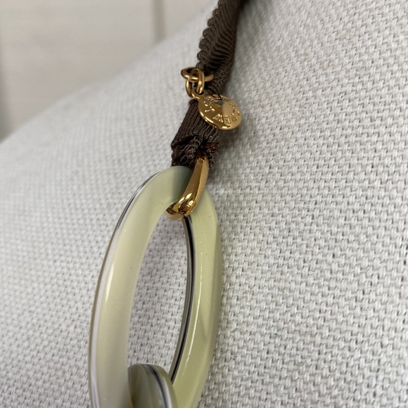 Long gray beige tone J Crew link necklace - Picture 3 of 7